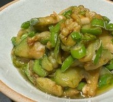 Green Pepper and Eggplant Stir-fry