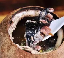Coconut Stewed Bamboo Chicken