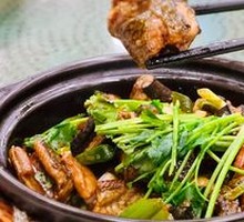 Stir-fried Eel in Clay Pot