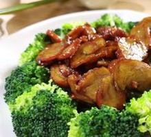Vegetarian Char Siu Stir-Fried Broccoli
