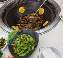 Special Braised Spare Ribs and Chicken Feet Pot