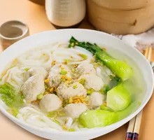 Pork Ball, Roll, and Patty Soup Noodles