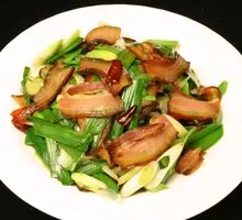 Garlic Sausage with Preserved Pork