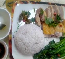 Steamed Duck with Savory Chicken Rice