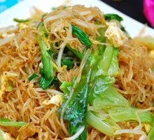 Stir-Fried Rice Noodles