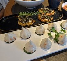 Crab Roe-filled Dumplings