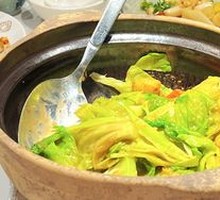 Stir-Fried Bok Choy in Clay Pot