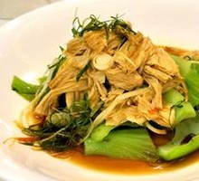 Scallion Oil Drizzled Tofu Skin with Water East Cabbage