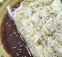 Stir-fried Rice Noodles with Leeks