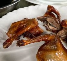 Braised Young Pigeon in Clay Pot