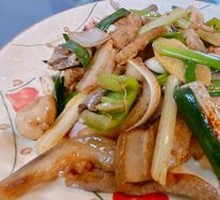 Stir-Fried Whole Pig