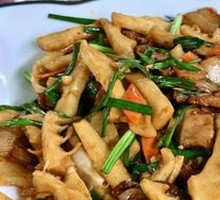 Sweet Bamboo Shoots Stir-Fried with Pork Belly