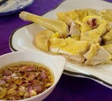 Steamed Chicken with White Sauce