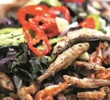 Perilla Stir-fried Mountain Stream Fish