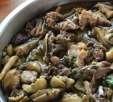 Braised Chicken with Red Onion