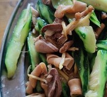 Loofah with Chicken Offal Stir-fry