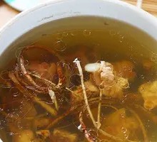 Five-fingered Mulberry Bone Soup