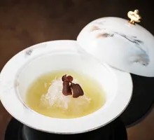 Black Truffle Winter Mushroom Stewed Bird's Nest