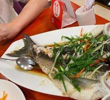 Braised Fish Head with Preserved Olive