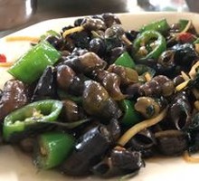 Bamboo Shoot and Snail Stir-fry with Perilla