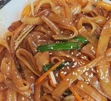 Dry-Fried Beef Rice Noodles
