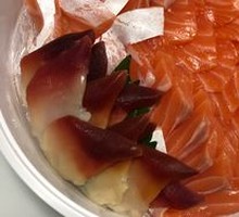 Salmon Fillet with Sea Scallops