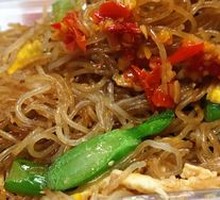 Stir-Fried Beef Rice Noodles