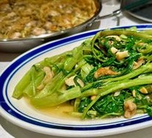 Bean Paste Stir-fried Water Spinach