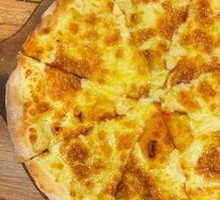 Creamy Cheese Pizza