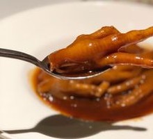 Braised Chicken Feet in Abalone Sauce