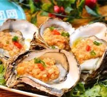 Steamed Oysters with Garlic