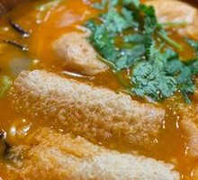 Fresh Fish Soup Spicy Sour Pork Juice Rice Noodles