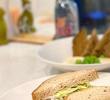 Classic Smoked Beef Sandwich