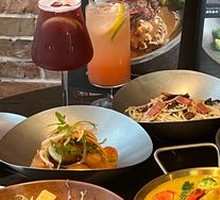 Nyonya Curry Prawn Pot