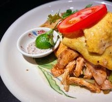 Vietnamese Salt-Baked Sesame Oil Chicken