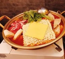 Military-style Hot Pot