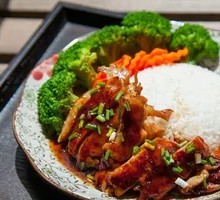 Ancient Method Paper-Wrapped Chicken Rice