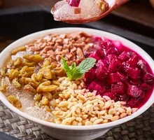 Hand-Pressed Bubbly Ice Jelly