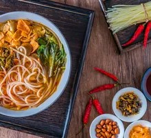 Cui Xiang Fish Skin Luosifen