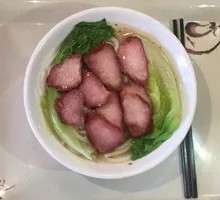 Honey-glazed Chicken Wings with Rice Noodles