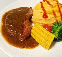 Black Pepper Filet Mignon Omelette Rice