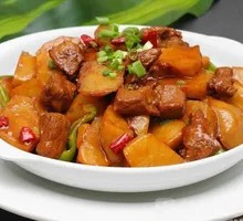 Beef Stewed with Potatoes