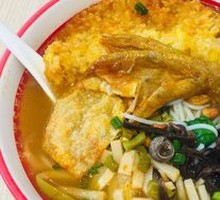 Liuzhou Duck Foot with Snail Rice Noodles