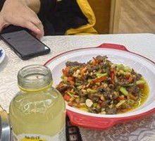 Stir-Fried Yellow Beef with Sugarcane柚 Juice