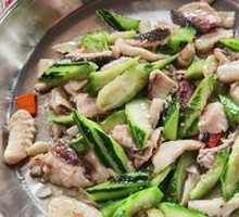 Fish Fillet Stir-fried with Loofah