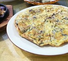 Fish Intestine Fried Egg