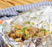 Aluminum Foil Baby Bok Choy with Clams