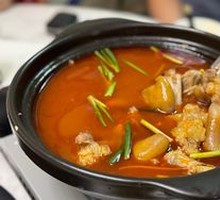 Sour Soup with Pig Trotters