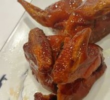 Braised Glassy Pigeon