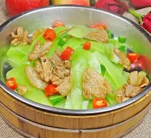 Large Plate Lettuce